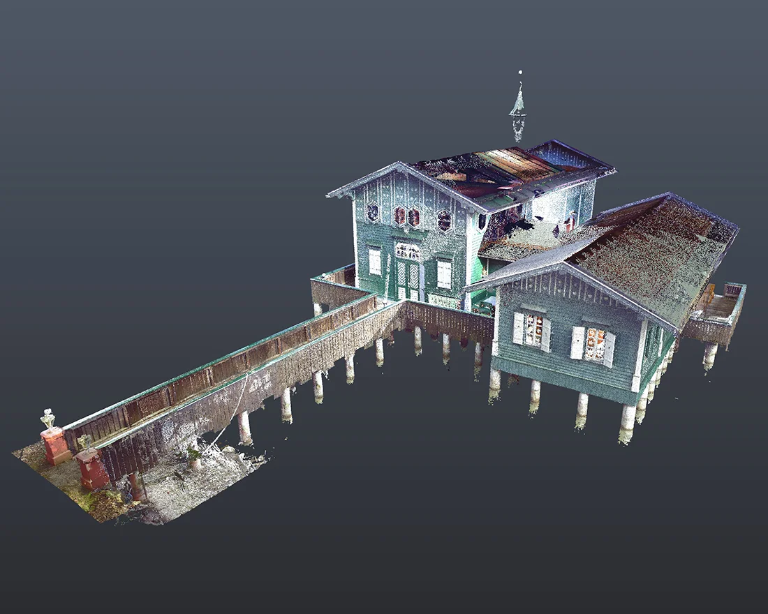 3D-Scan eines Bootshaus inkl. Steg und Stützen ins Wasser